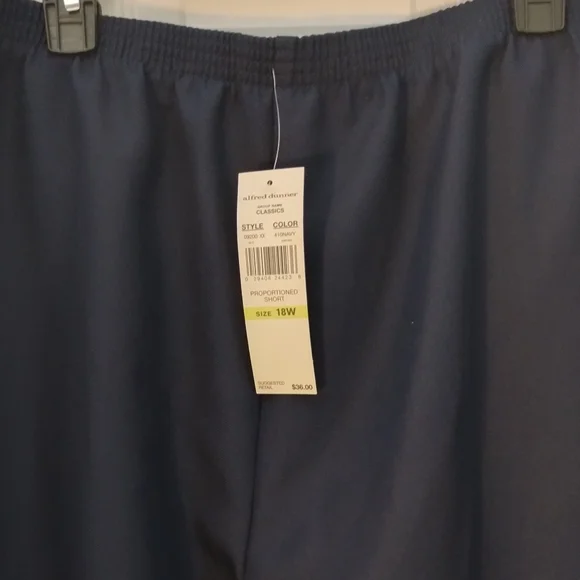NWT Alfred Dunner Classic Navy Dress Pants Wide Width/Short - Picture 6 of 10